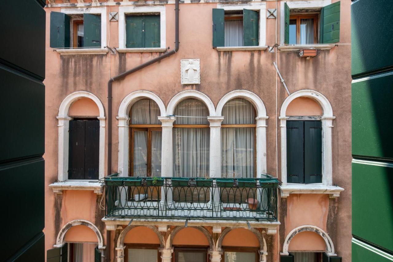 San Polo Canal View Apartments By Wonderful Italy Venice Exterior photo